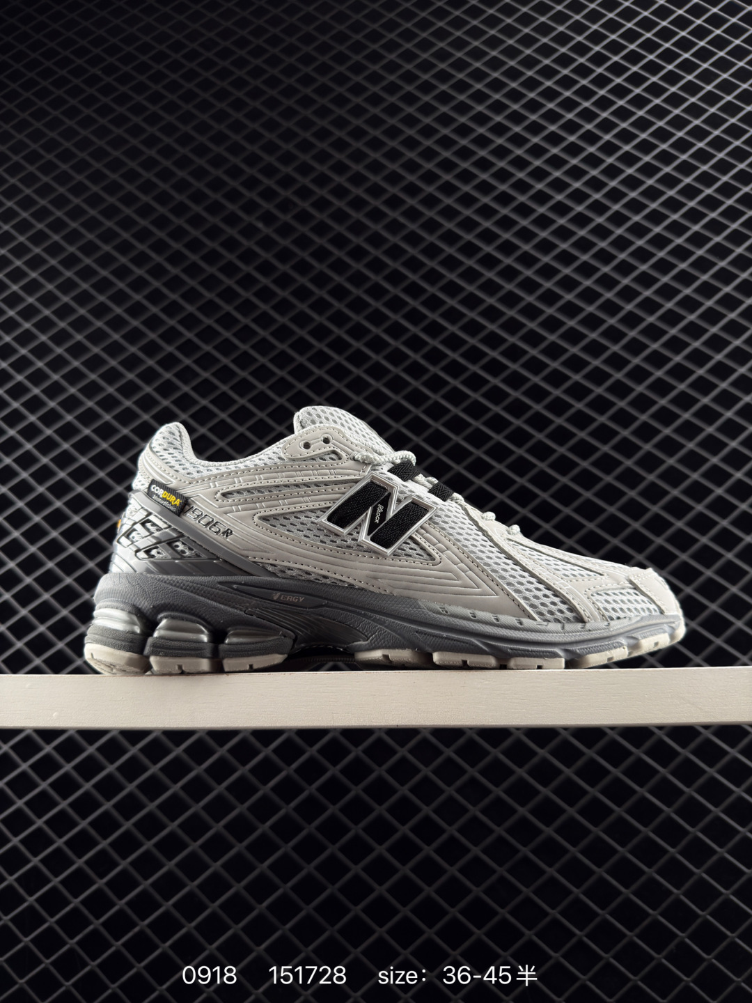 New Balance M1906